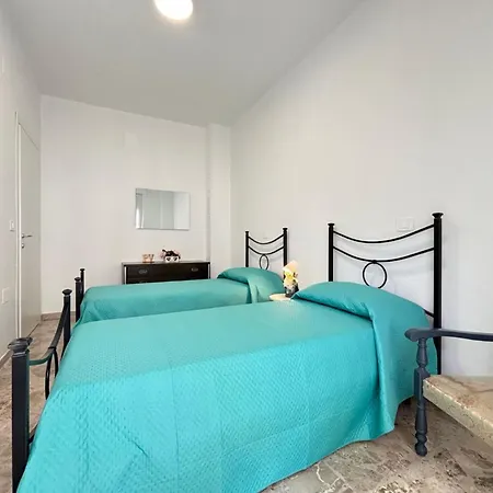Ginevra 4 - Apartment Pineto